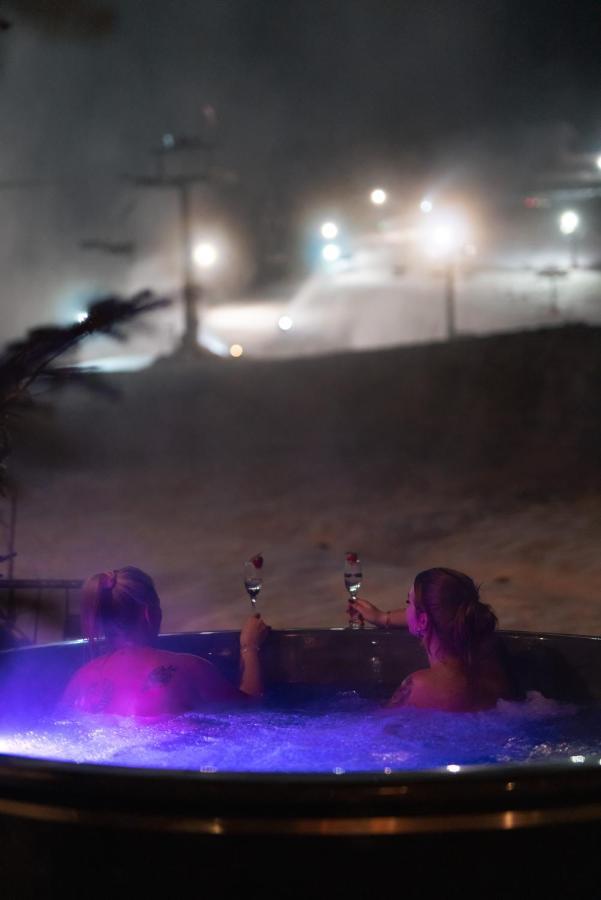 Pensjonat Laworta Ski Ustrzyki Dolne Exteriör bild